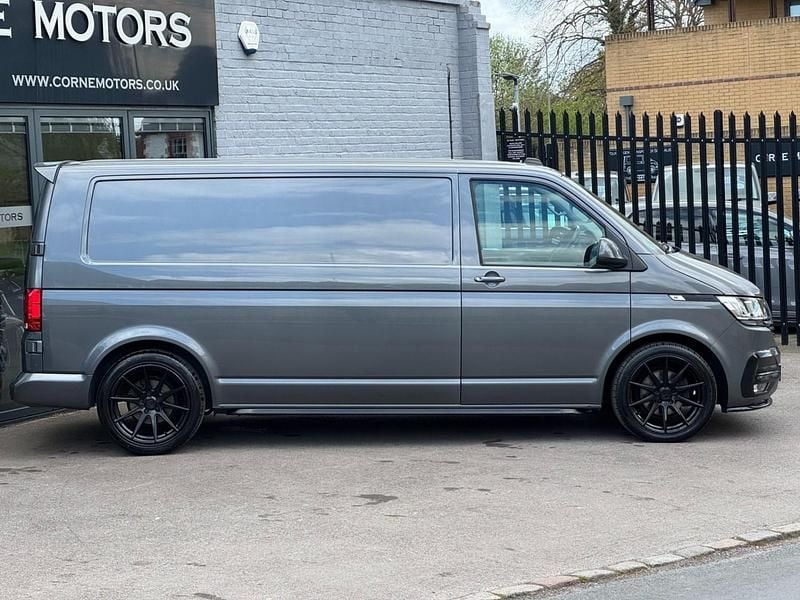 Usado VW Transporter Highline 150 HP (110 kW) 2020 Cinzento Van