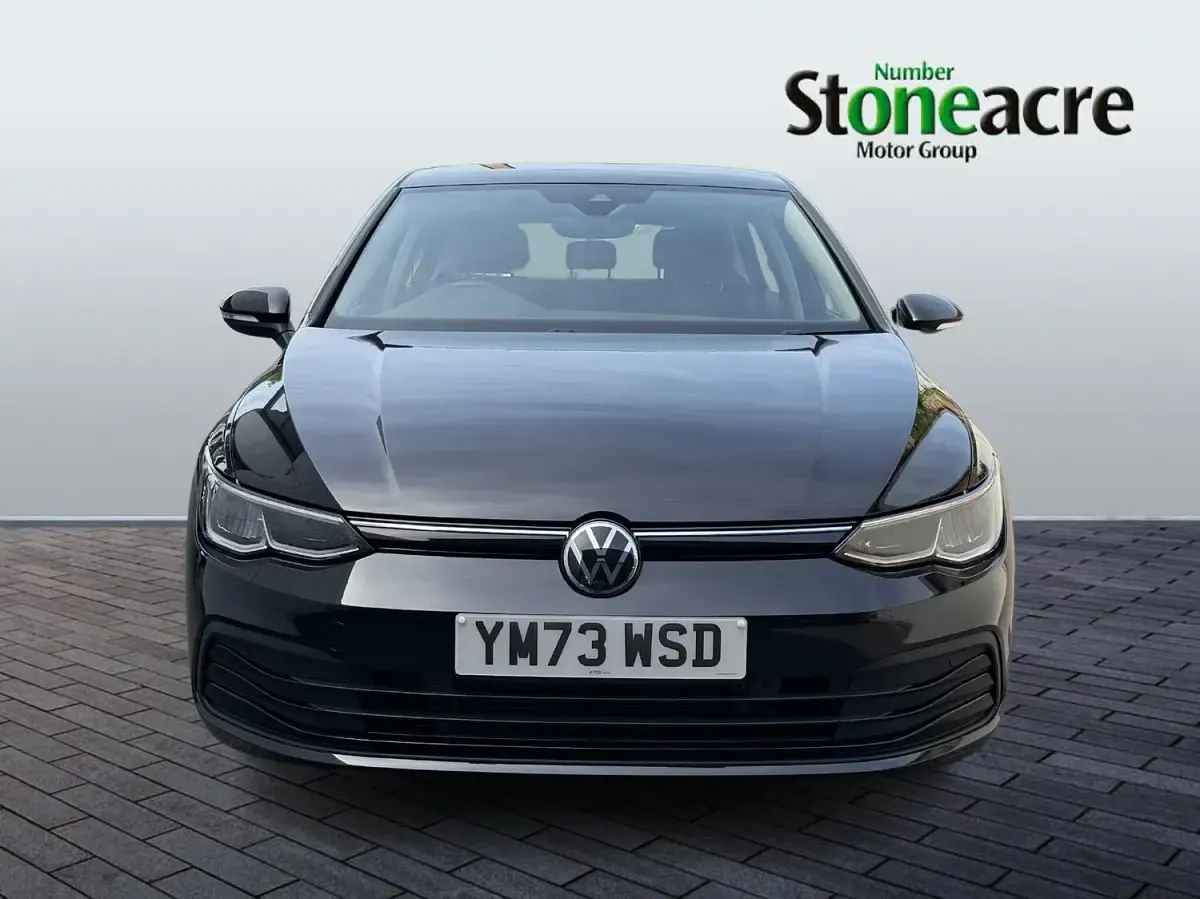 Used VW Golf VIII Life 130 HP (95 kW) 2023 Black Hatchback