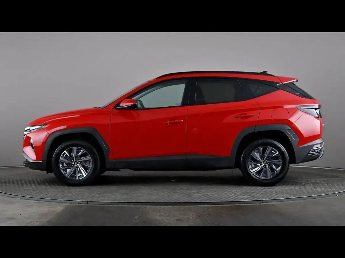 Used Hyundai Tucson SE 230 HP (169 kW) 2023 Red SUV