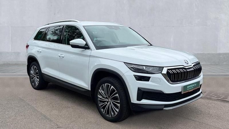 White Used 2023 Skoda Kodiaq SE L Executive SUV | £29,107 (Fair price) - Image 1/4