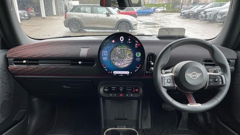 Used Mini Cooper Hatch 113 kW (154 HP) 2026 Green Hatchback