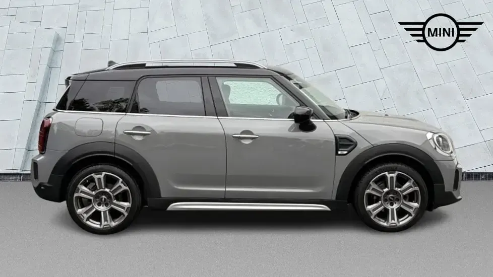 Used Mini Cooper Countryman Exclusive 134 HP (98 kW) 2022 Grey SUV