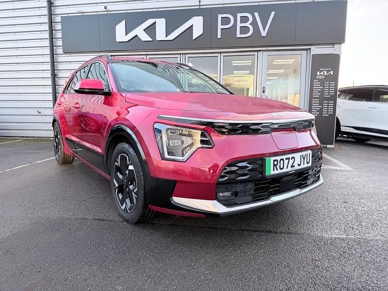 Red Used 2022 Kia e-Niro SUV | £18,995 (Fair price) - Image 1/4