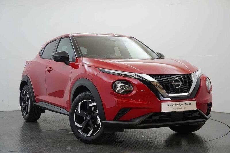 Red Used 2022 Nissan Juke N-Connecta SUV | £14,899 (Fair price) - Image 1/3