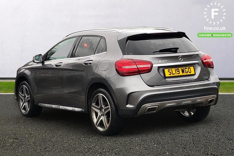 Used Mercedes GLA200 Active 156 HP (114 kW) 2019 Grey SUV