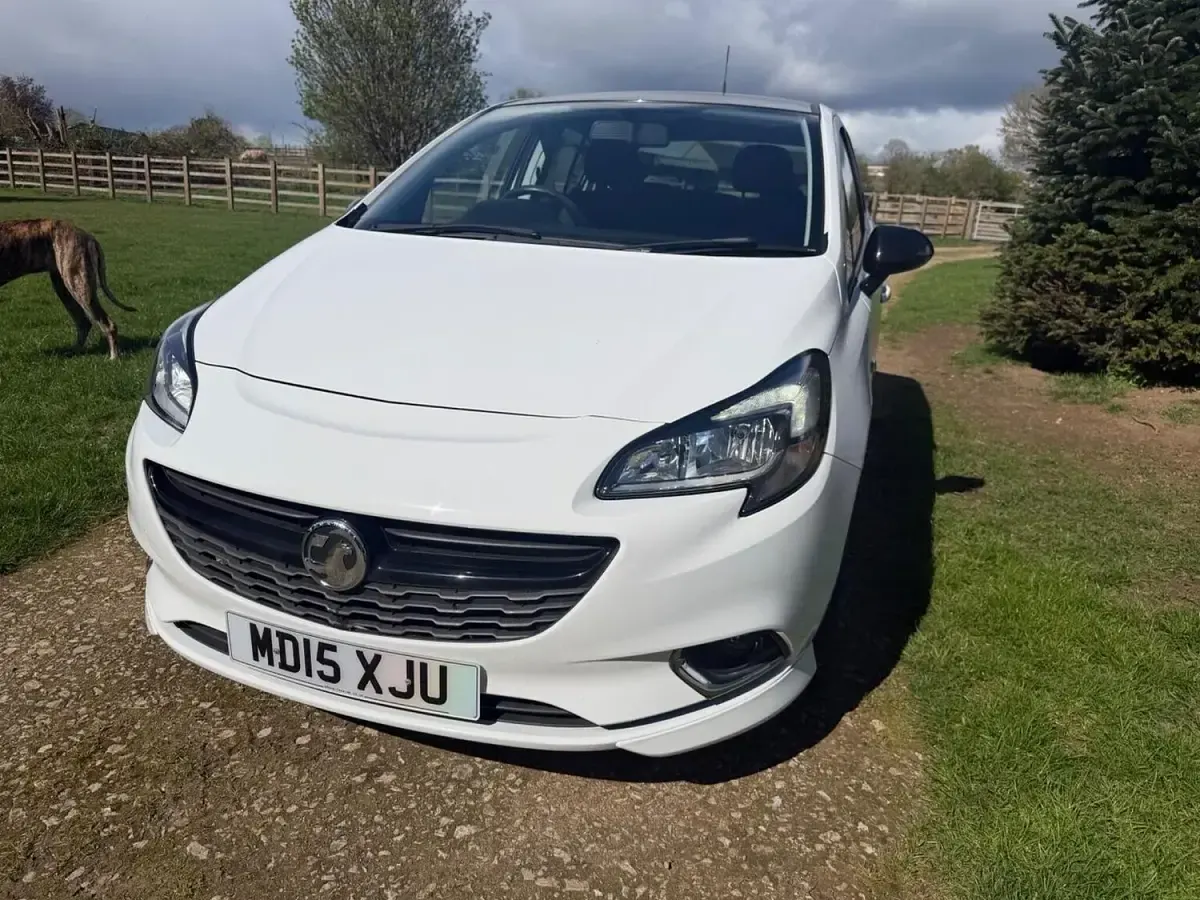 Used Vauxhall Corsa Edition 2015 White Hatchback