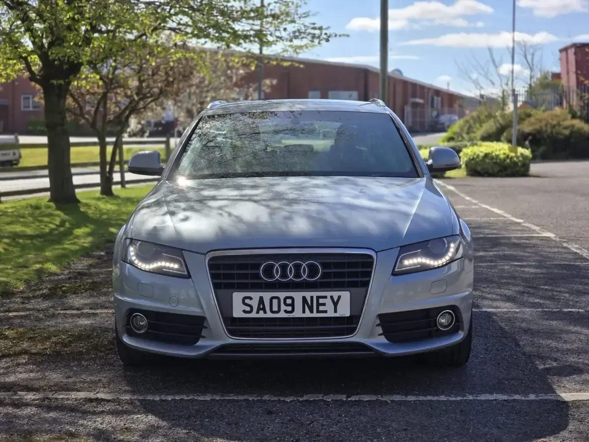 Begagnad Audi A4 S-Line 143 HK (105 kW) 2009 Silver Kombi