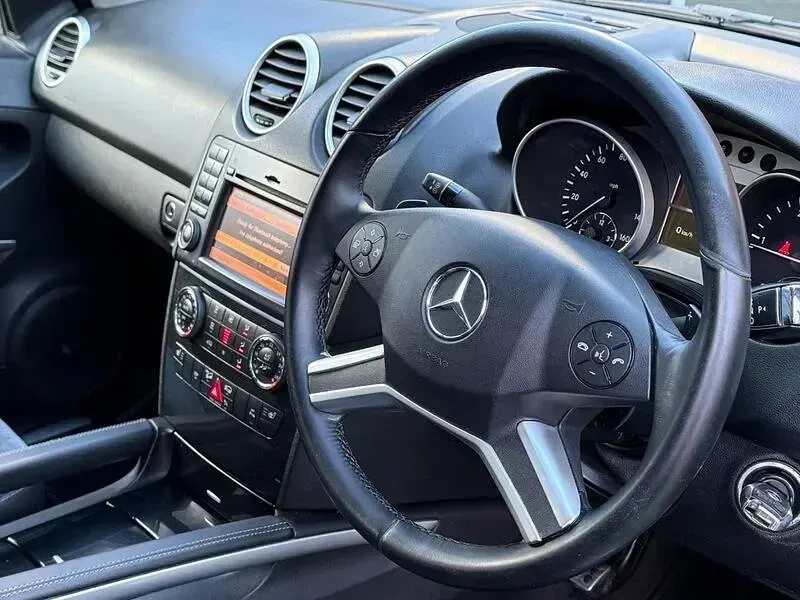 Used Mercedes ML300 2011 Silver SUV