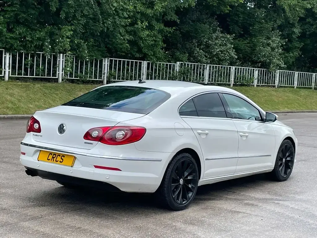 Used VW Passat GT 2011 White Coupe
