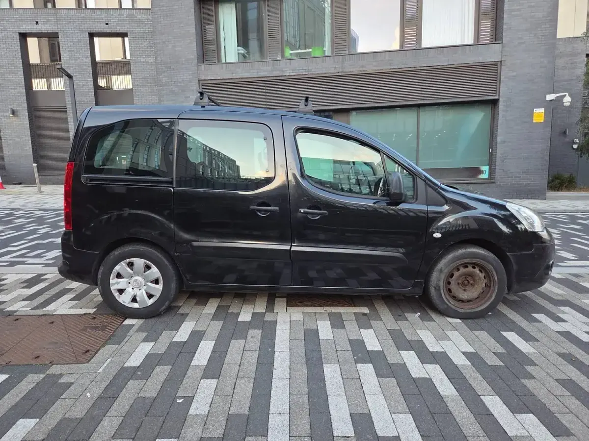 Used Citroën Berlingo 2009 Black MPV