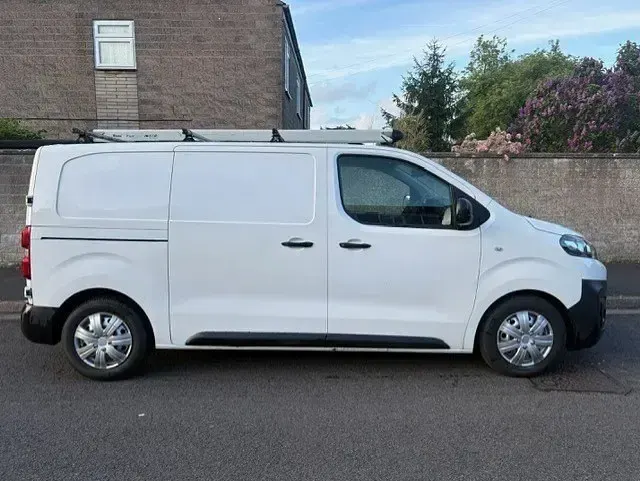 Used Citroën Dispatch 2018 White MPV
