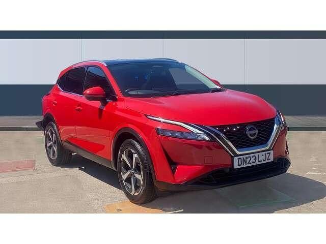 Red Used 2023 Nissan Qashqai N-Connecta SUV | £17,995 (Good price) - Image 1/4