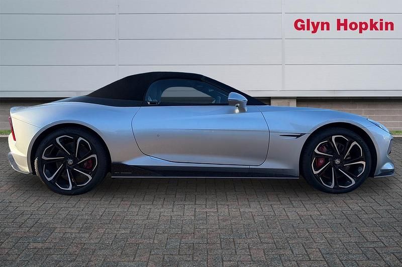 New MG Cyberster 375 kW (510 HP) 2025 Silver Cabriolet