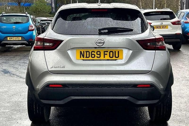 Used Nissan Juke Tekna 114 HP (83 kW) 2019 Silver SUV