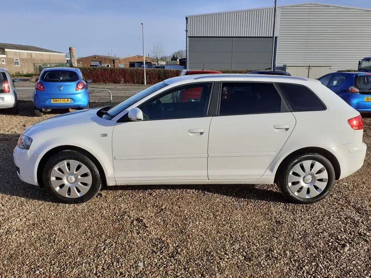 Used Audi A3 Sportback 2008 White Hatchback