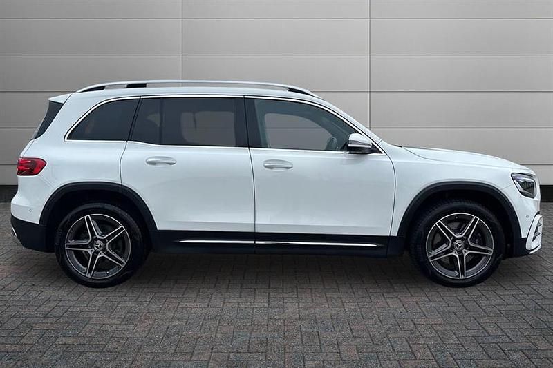 Used Mercedes GLB220 AMG Line Premium 190 HP (139 kW) 2025 White SUV