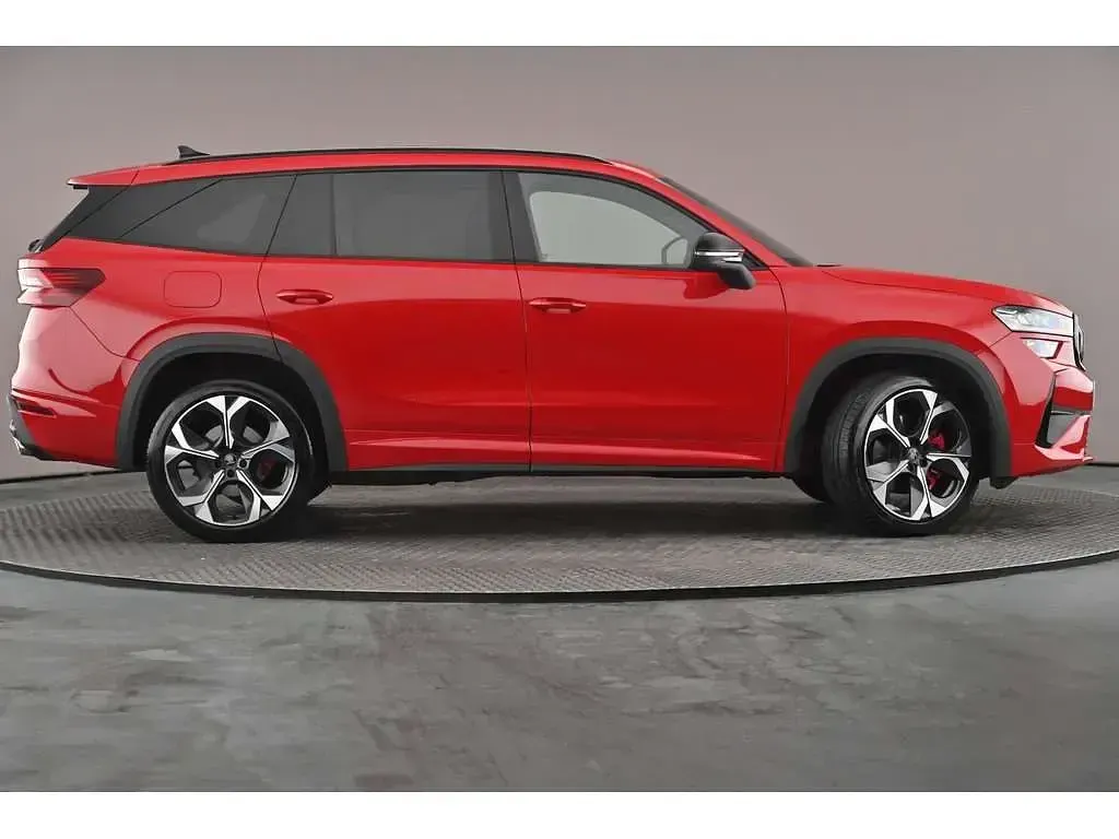Used Skoda Kodiaq vRS 261 HP (191 kW) 2025 Red SUV