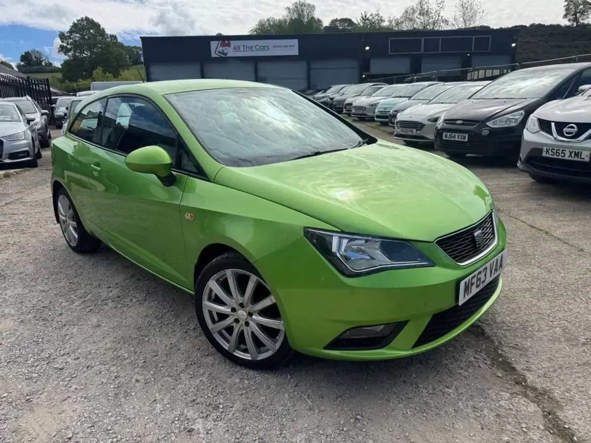 Używany Seat Ibiza 85 KM (62 kW) 2013 Zielony Hatchback