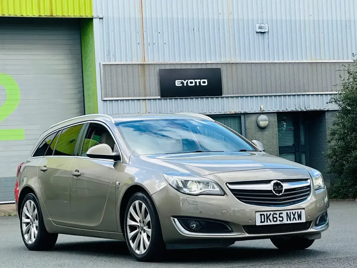 Used Vauxhall Insignia Elite 2015 Green Estate