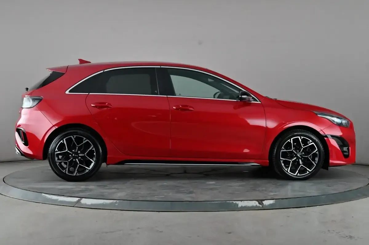 Used Kia Ceed GT GT-Line 158 HP (116 kW) 2024 Red Hatchback