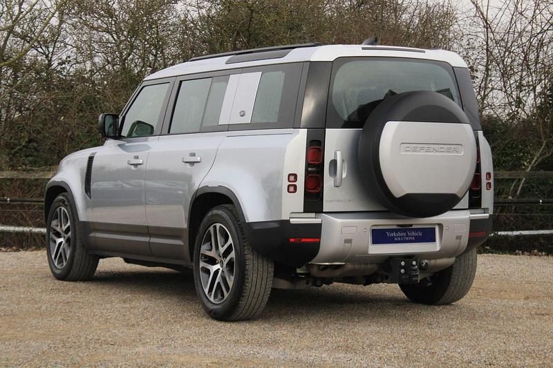 Usado Land Rover Defender S 2021 Prateado SUV