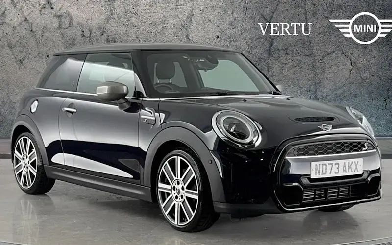 Usado Mini Cooper S Exclusive 178 HP (130 kW) 2022 Citadino