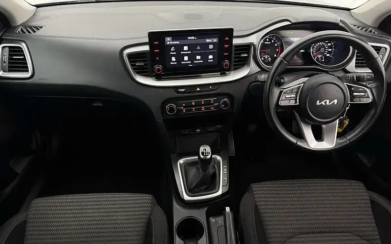 Used Kia XCeed 120 HP (88 kW) 2022 Grey SUV