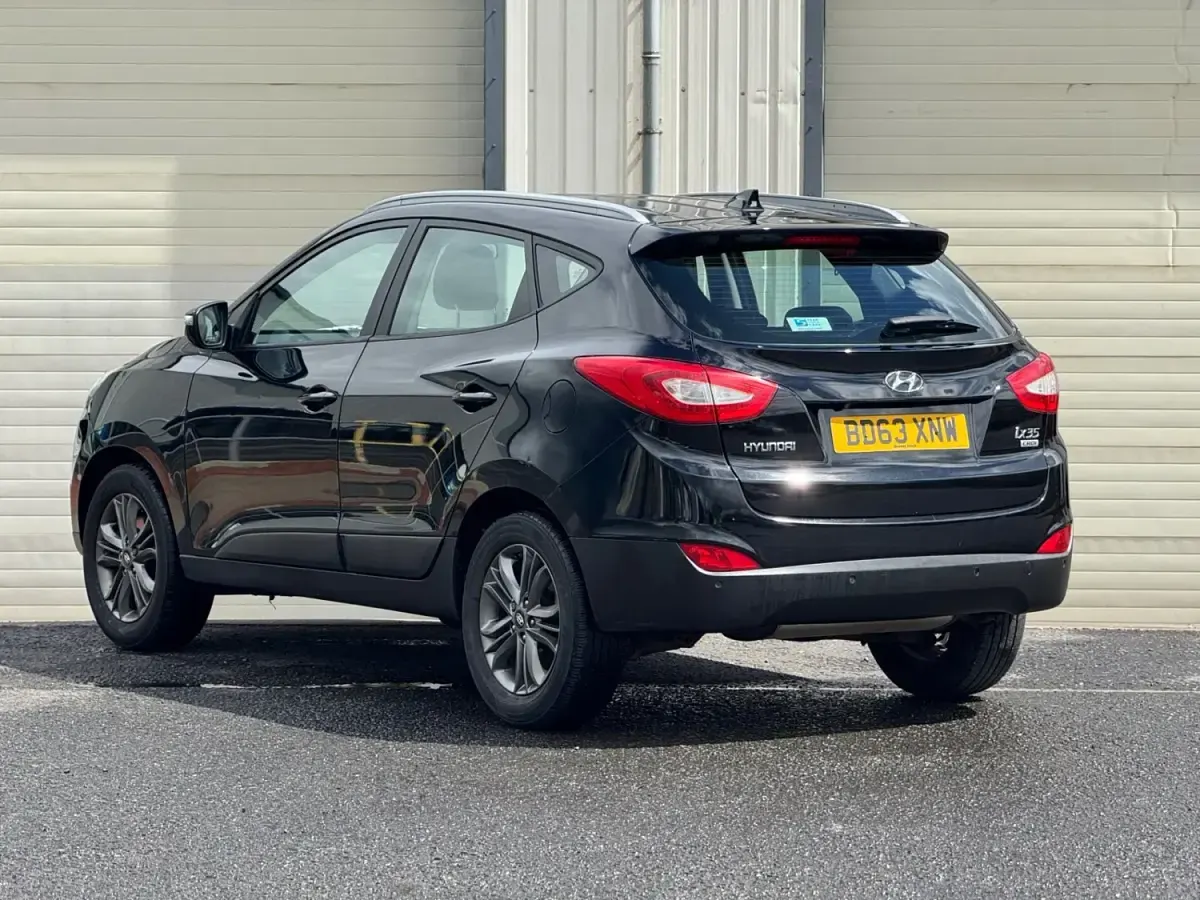 Usado Hyundai ix35 SE 115 HP (84 kW) 2014 Preto SUV
