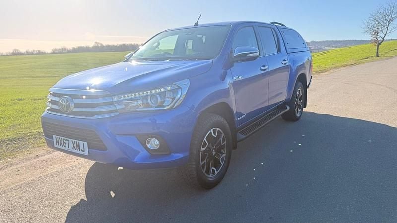 Used Toyota HiLux 2017 Blue Pickup