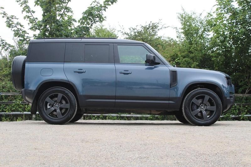Used Land Rover Defender SE 2021 Blue SUV
