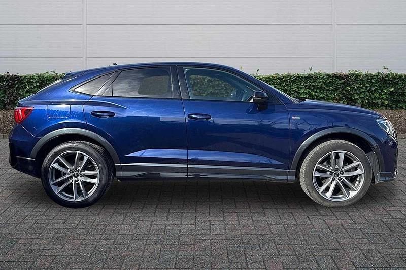 Used Audi Q3 Black Edition 150 HP (110 kW) 2023 Blue SUV