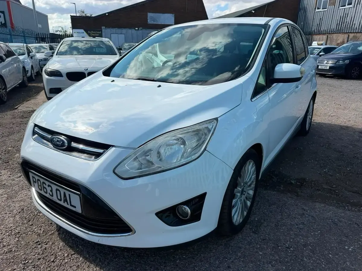 Used Ford C-MAX Titanium 2014 White MPV