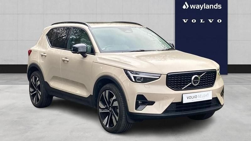 Used Volvo XC40 Ultra 2024 Gold SUV