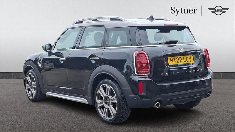 Begagnad Mini Cooper S Countryman Exclusive 176 HK (129 kW) 2022 Svart SUV