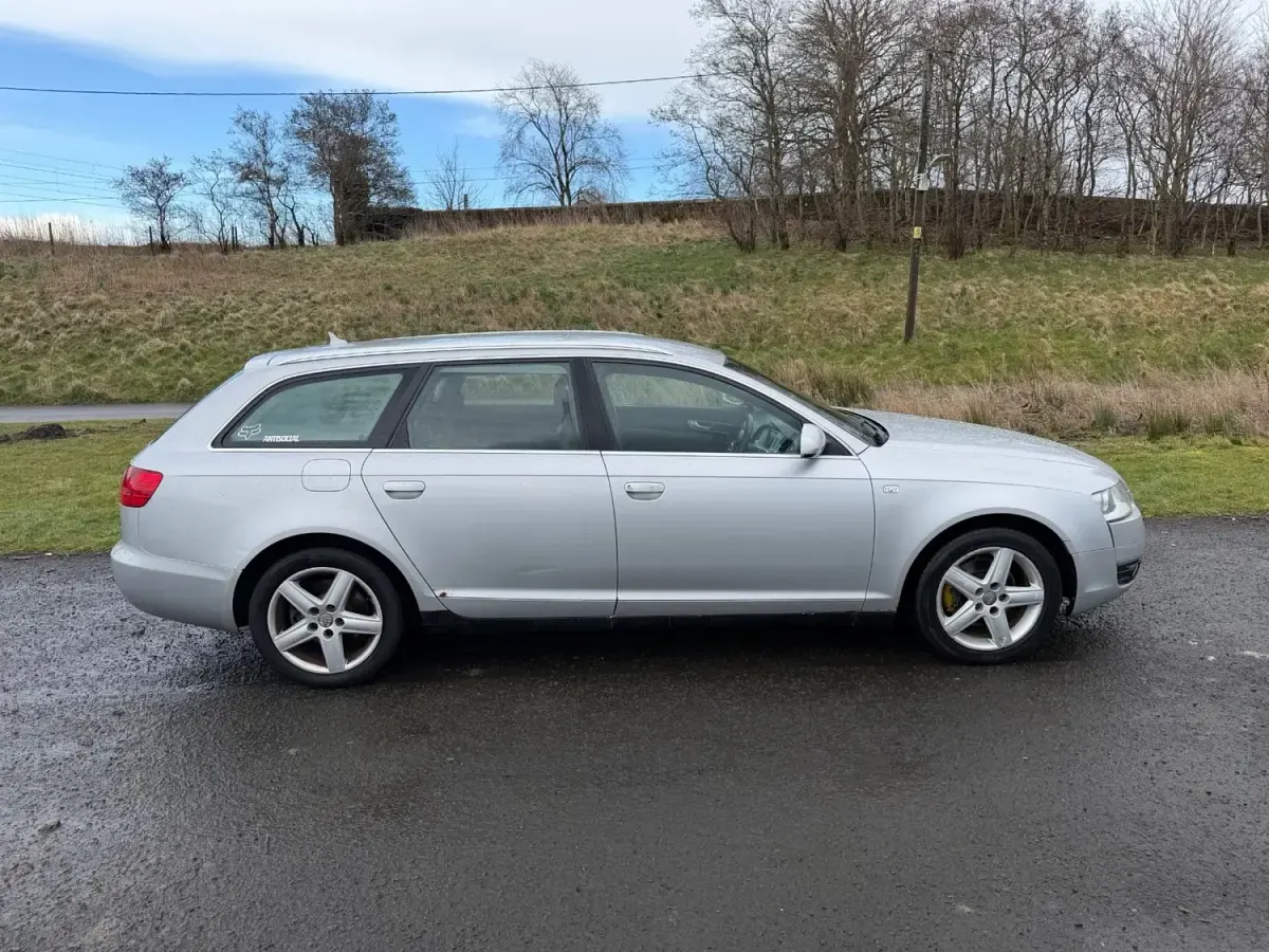 Begagnad Audi A6 140 HK (102 kW) 2008 Silver Kombi
