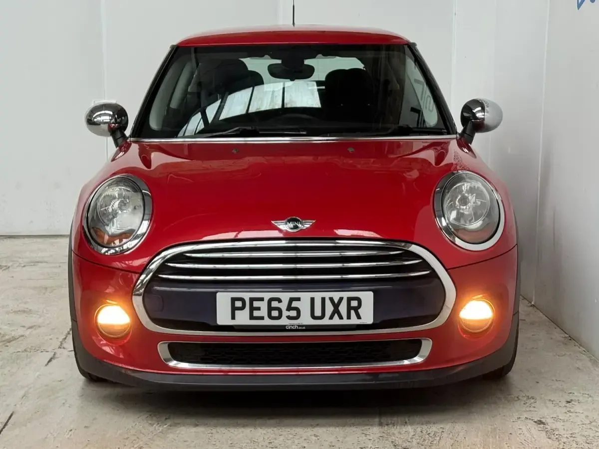 Usado Mini Cooper D Hatch 2015 Rojo Utilitario