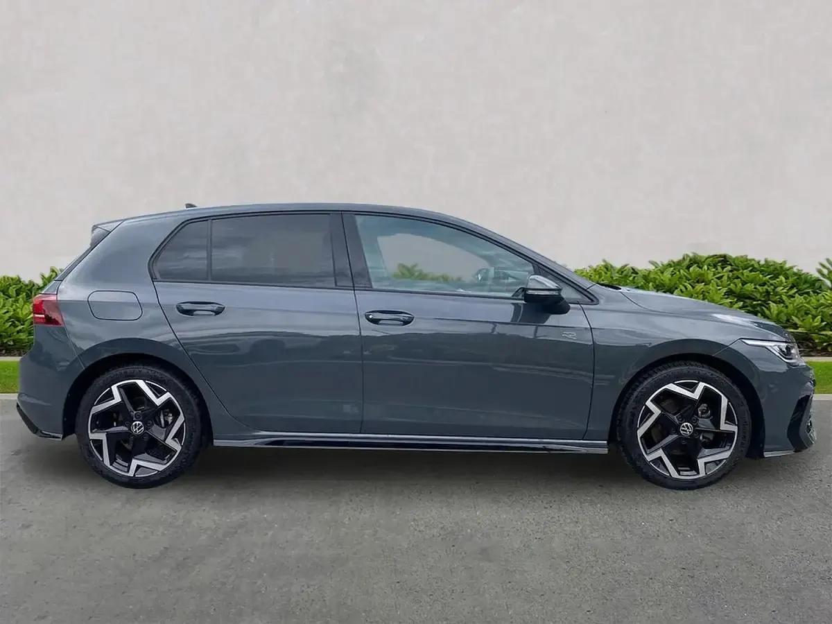 Used VW Golf VIII R-line 150 HP (110 kW) 2025 Grey Hatchback