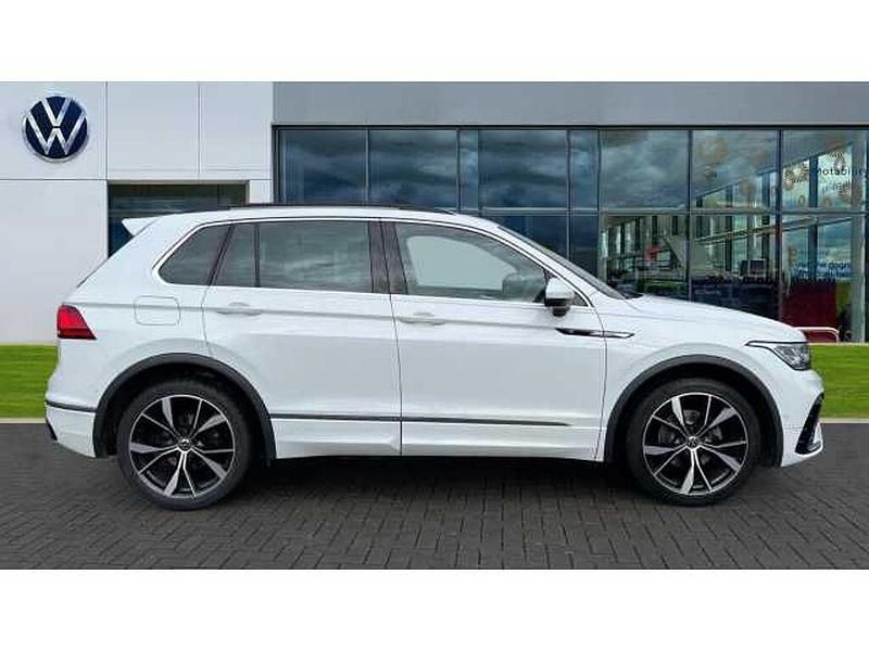 Used VW Tiguan R-line 150 HP (110 kW) 2023 Pure white SUV