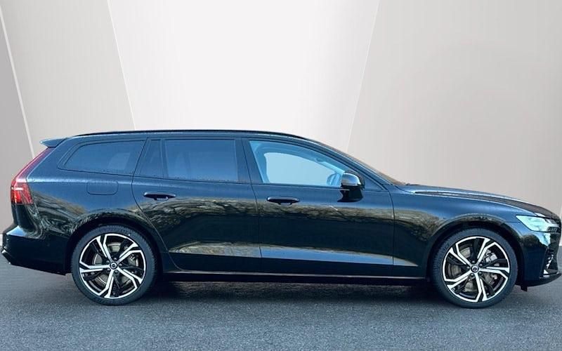 Used Volvo V60 Ultra 455 HP (334 kW) 2025 Black Estate