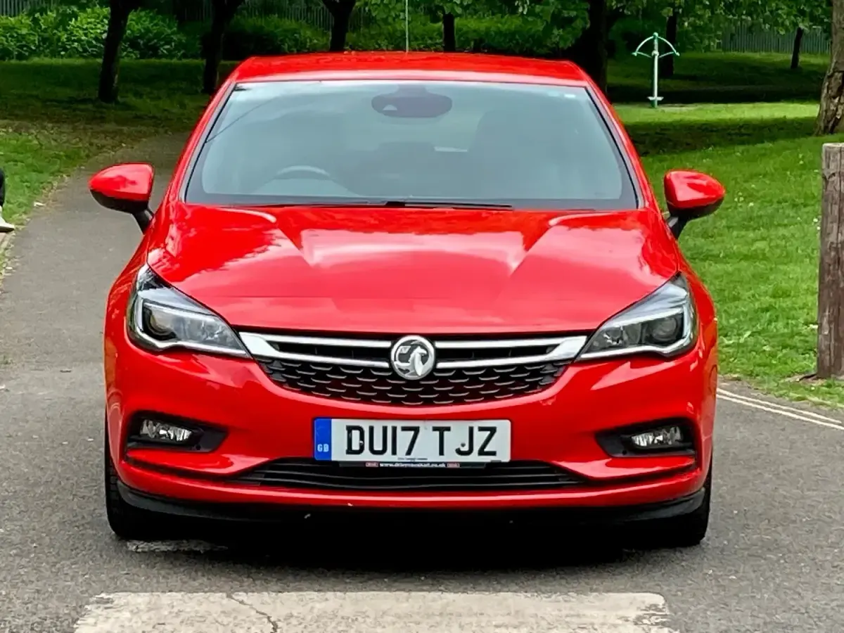 Used Vauxhall Astra SRi 2017 Red Hatchback