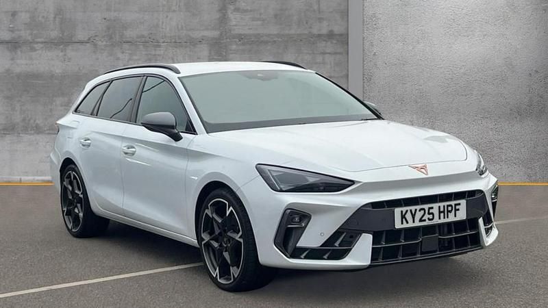 Used Cupra Leon 150 HP (110 kW) 2025 Glacial white