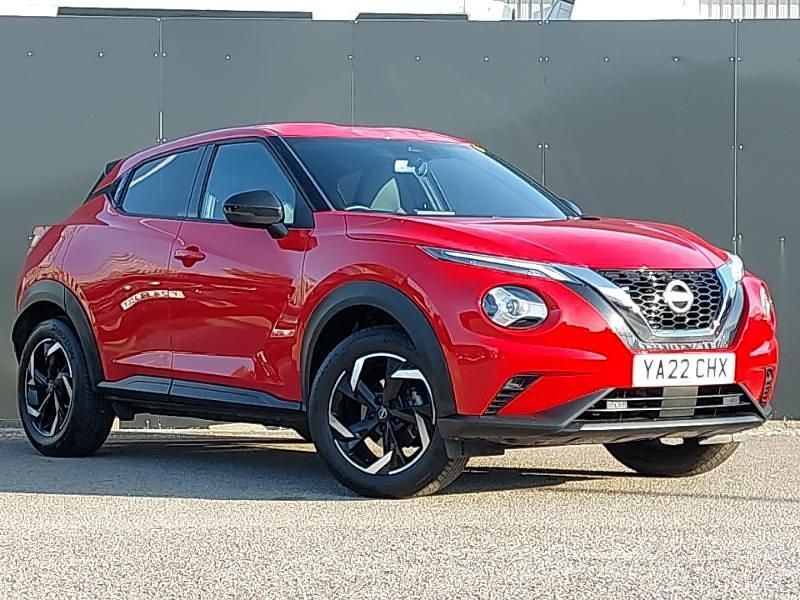 Red Used 2022 Nissan Juke N-Connecta SUV | £15,998 (Fair price) - Image 1/4