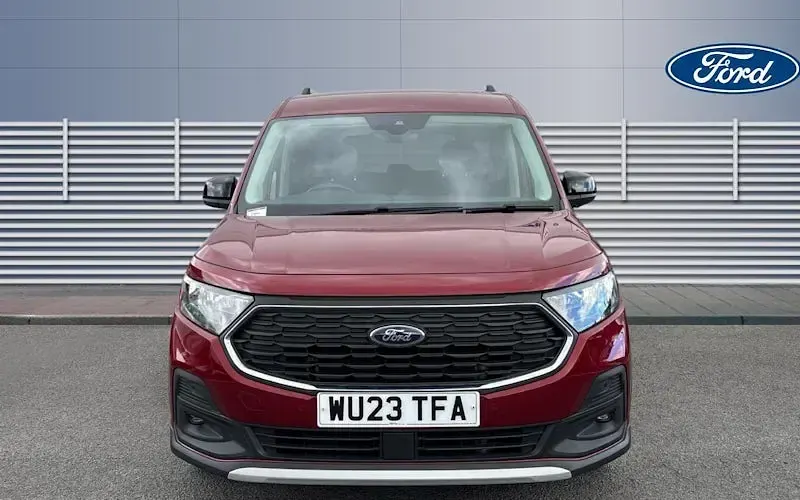 Used Ford Tourneo Active 122 HP (89 kW) 2026 Estate