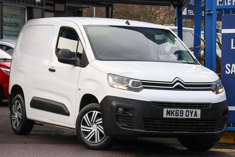 Used Citroën Berlingo 2019 White MPV