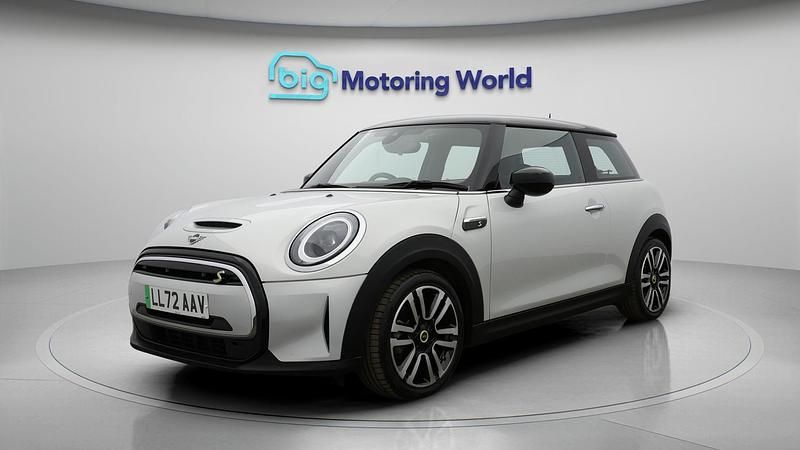Used Mini Cooper SE Hatch 133 kW (181 HP) 2023 Hatchback