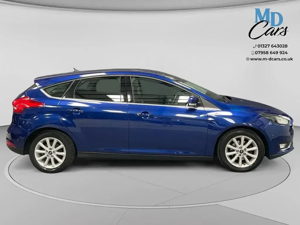 Used Ford Focus Titanium 2018 Blue Hatchback