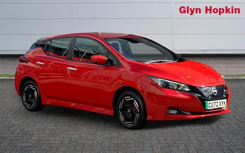 Second-hand Nissan Leaf Acenta 110 kW (150 CP) 2025 Hatchback