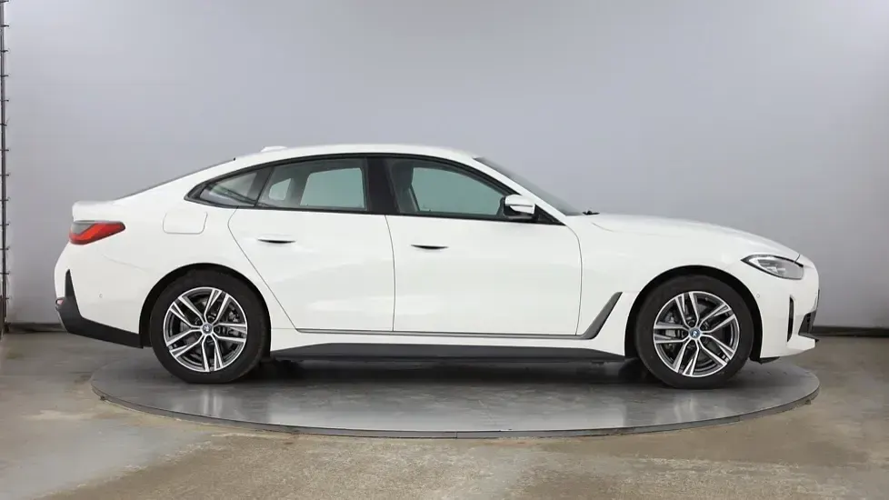 Used BMW i4 Sport Line 246 kW (335 HP) 2023 White Sedan