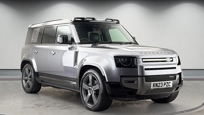 Usado Land Rover Defender HSE Dynamic 300 HP (220 kW) 2023 SUV