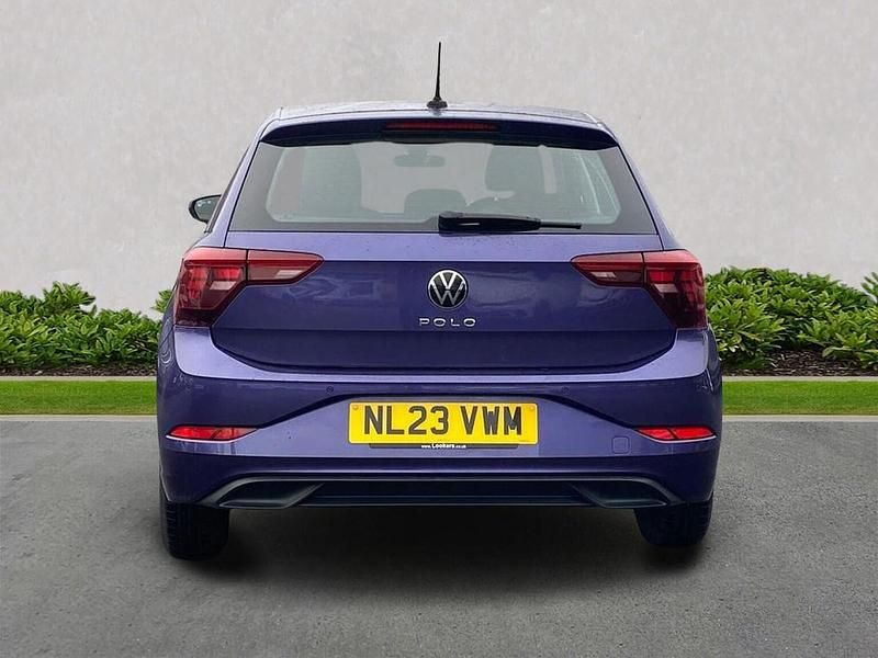 Used VW Polo Life 95 HP (69 kW) 2023 Mauve/purple Hatchback